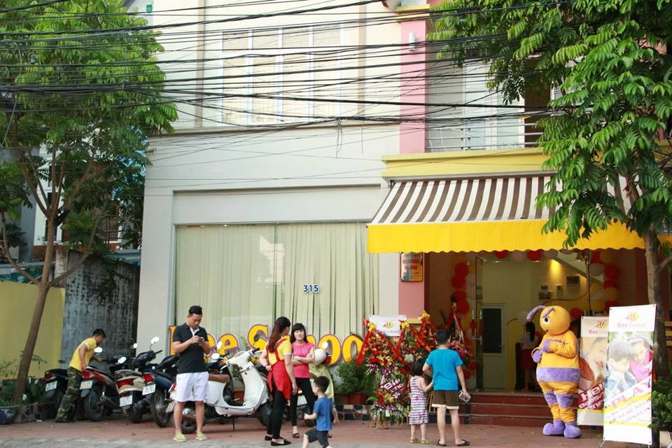Vươn rộng vòng tay